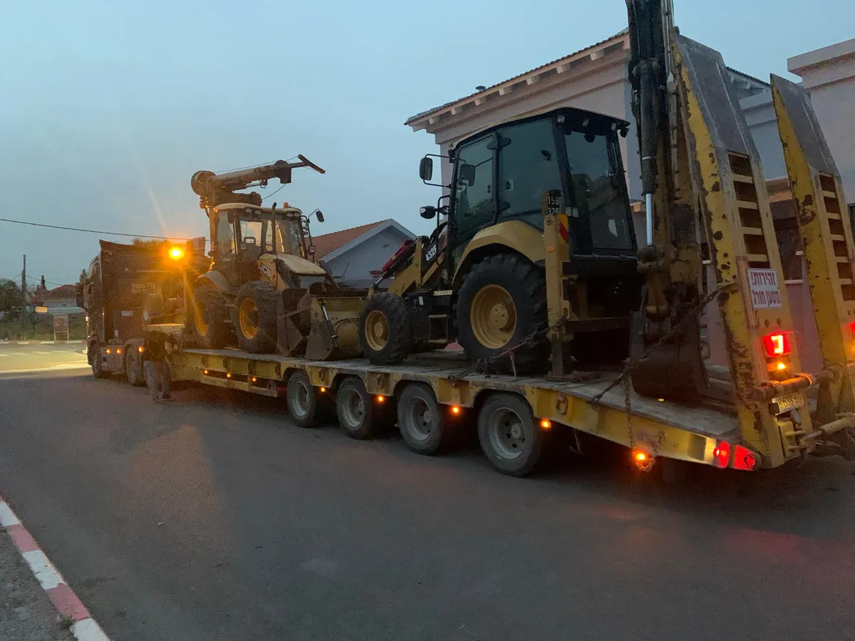 קידוחי ביסוס ליד מסילת רכבת