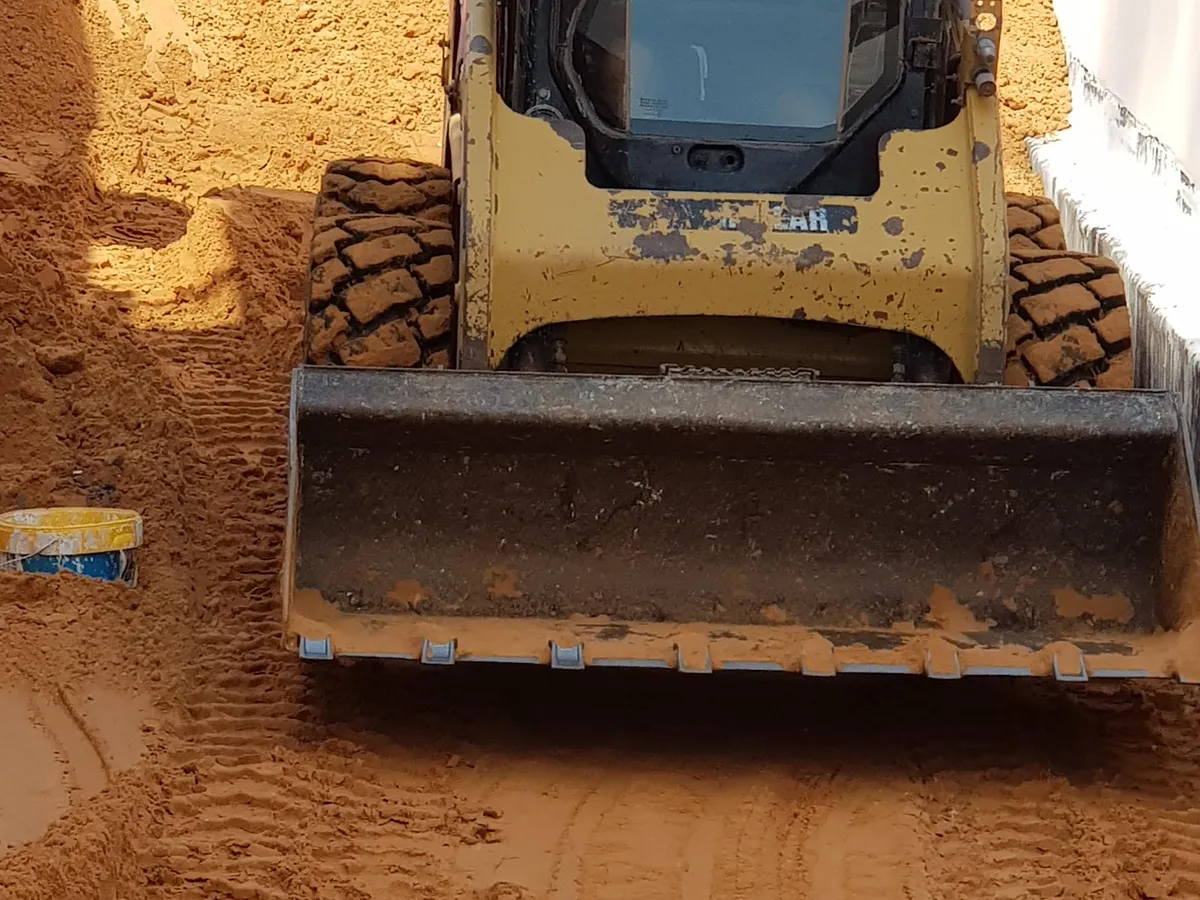 השכרת ציוד כבד – פרויקט בשטח