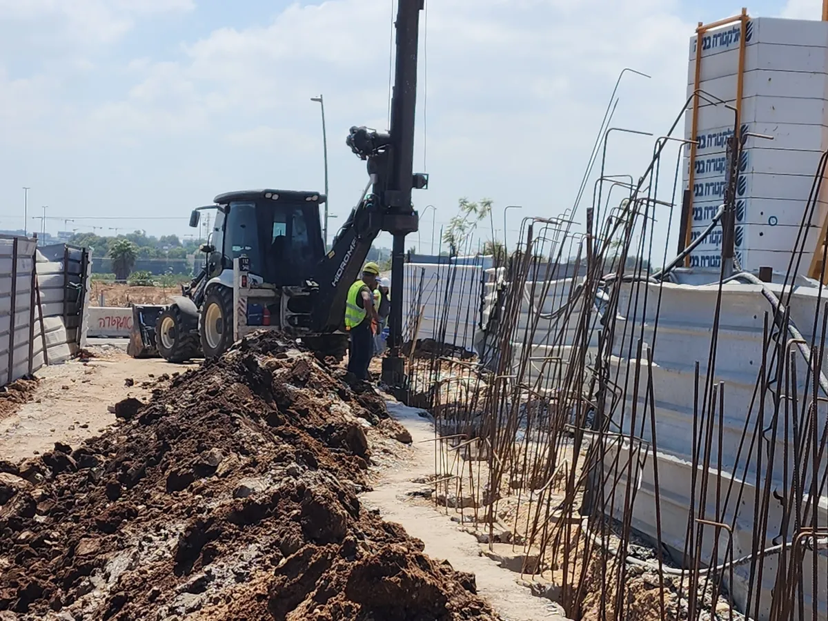 עבודות קידוח וביסוס באתר תשתיות