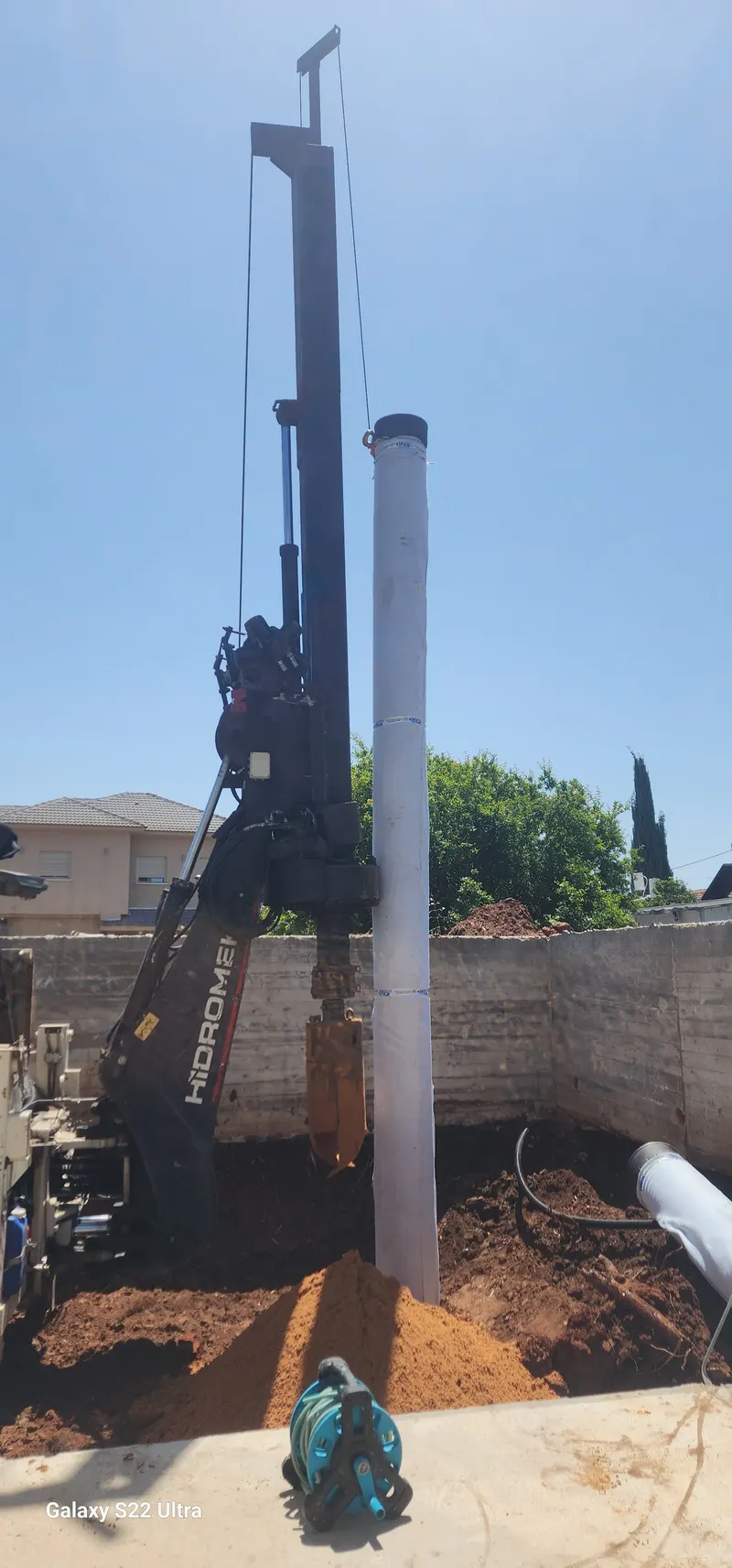 תורן קידוח גבוה בקידוח כלונסאות עמוק